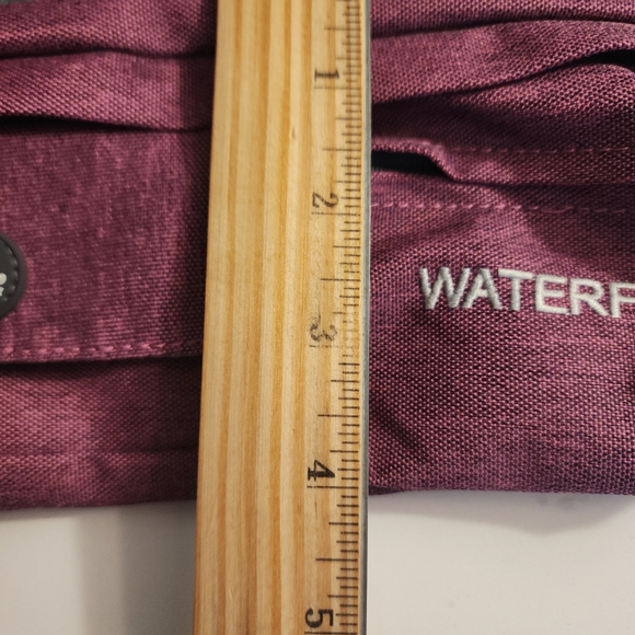 WATERFLY Fanny Pack Unisex Purple Pouch Slim Belt Water Resistant Adjustable NWT - Picture 7 of 7